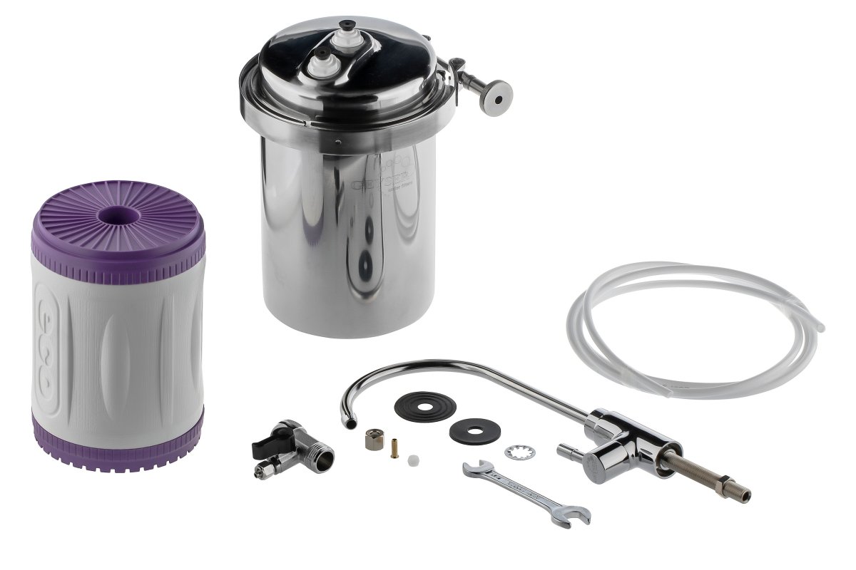 Проточный питьевой фильтр Гейзер ЭКО для жесткой воды (18055)